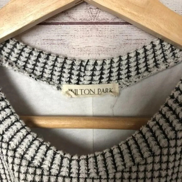 Wilton Park High Neck Layered Tank Top M - Picture 3 of 4